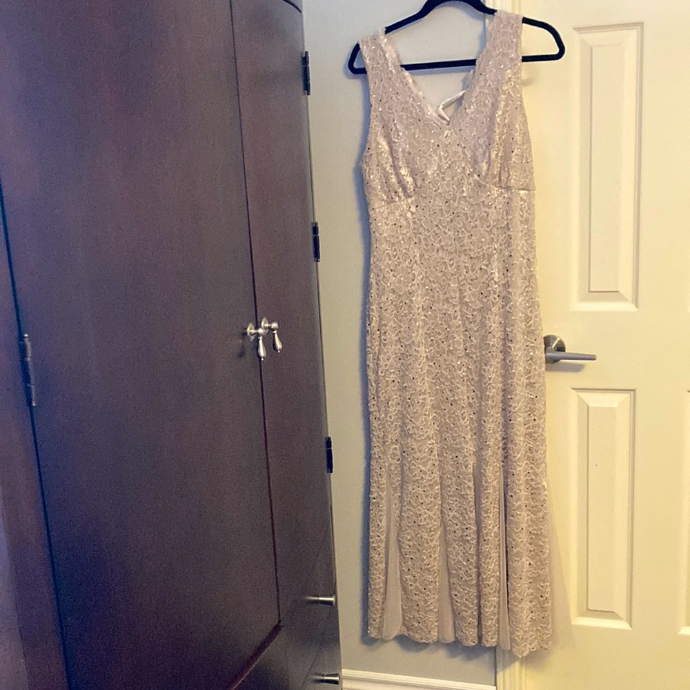 Gold/cream evening long gown for wedding just beautiful size 12
